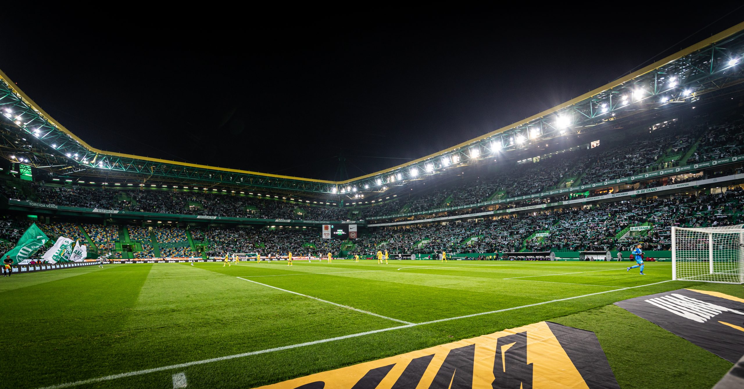 5 Jogos de Futebol Que Pode Assistir Ao Vivo nos Estádios Antes do Ano Novo