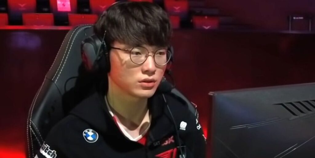 Faker_at_2021_LCK_summer_playoffs