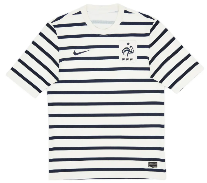 France – 2011 away
