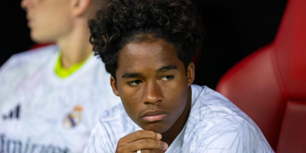 Endrick Benched / Injury
