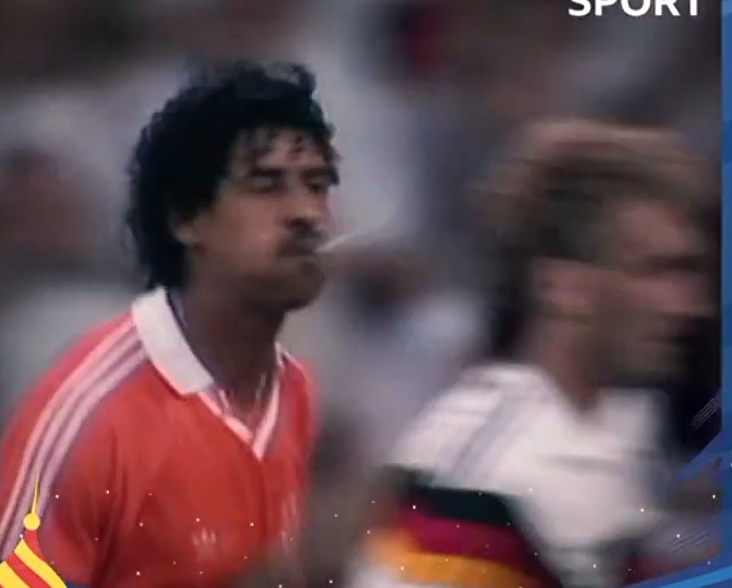 Rijkaard spits at Voller