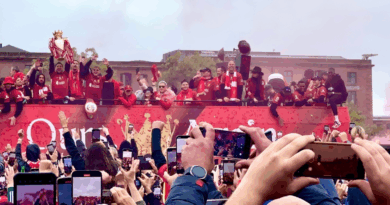 Liverpool parade