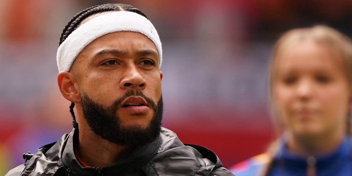 Memphis Depay Told to Leave $46K Hotel Suite as Corinthians Cut Costs