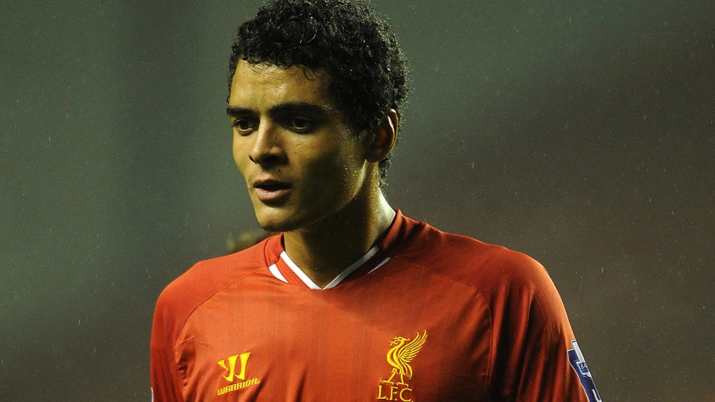 Saudi-arabische und chinesische Klubs nehmen ehemaligen Liverpool-Verteidiger ins Visier