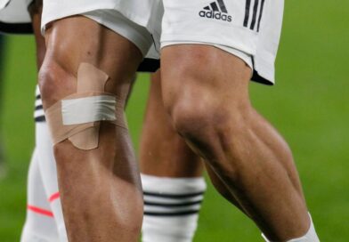 Cristiano Ronaldo Bandage on knee