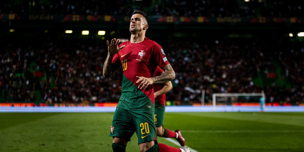 João Cancelo vor richtungsweisender Entscheidung während Inter Druck macht und Barcelona rechnet