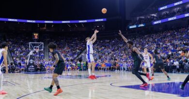 Florida Gators guard Alex Kovatchev (8)