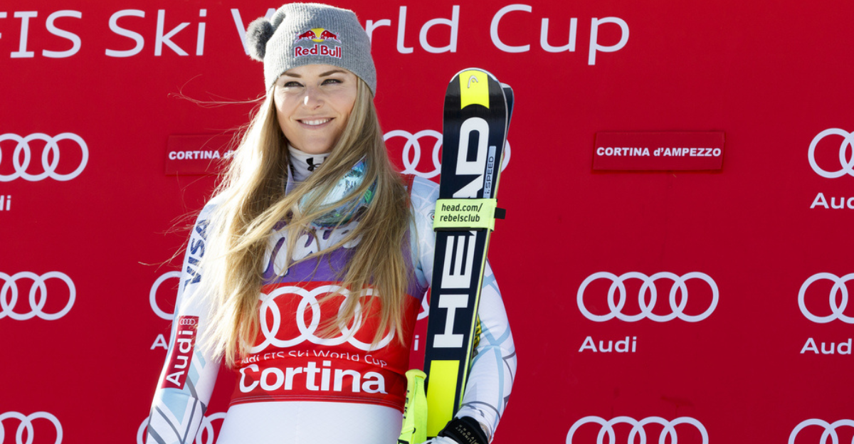 Lindsey Vonn kehrt nach ihrem schrecklichen Sturz bei den Olympischen Spielen nach Hause zurück