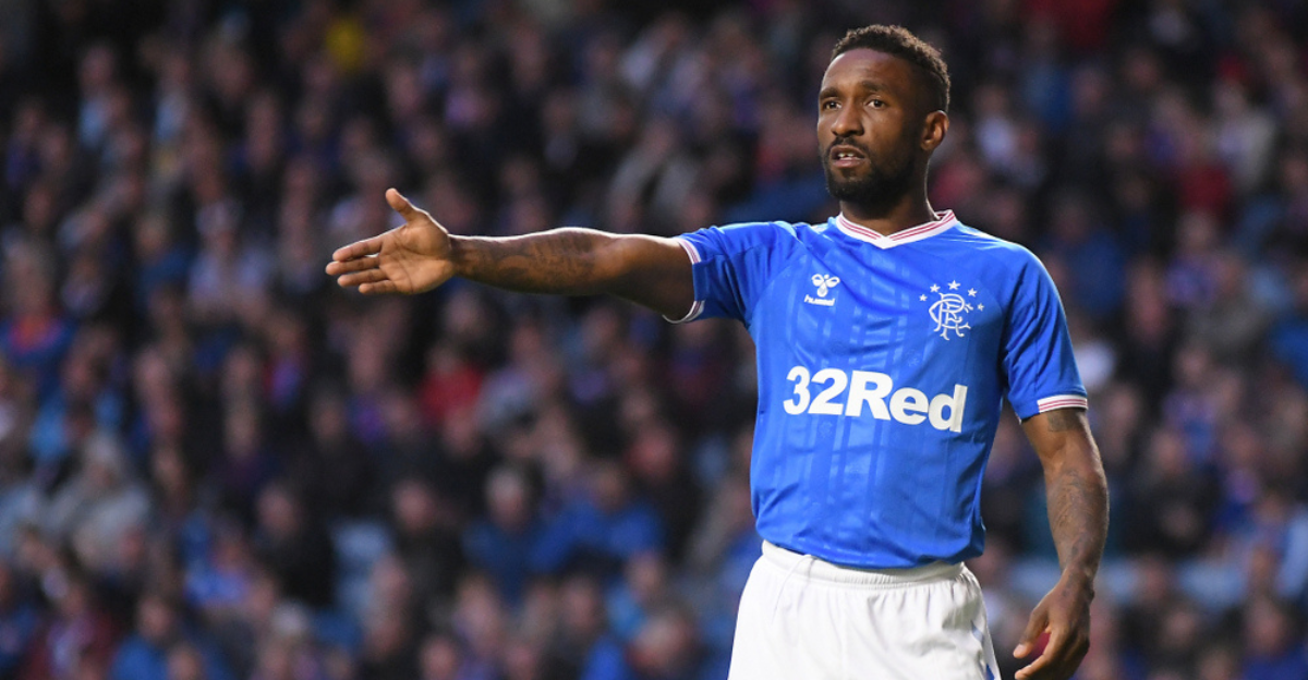 Jermain Defoe übernimmt das Ruder bei Woking, während der Verein den Aufstieg in die Football League anstrebt