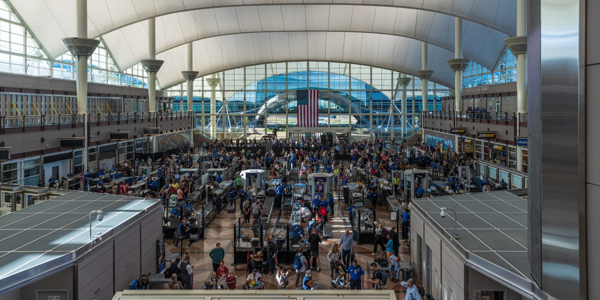 Cresce a preocupação com a falta de pessoal da TSA antes do Mundial durante o encerramento do governo nos EUA