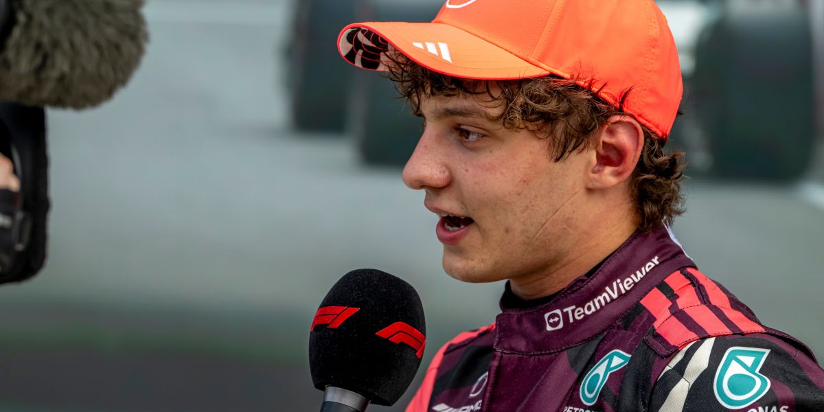 Antonelli reist mit Handbandage nach Japan, während die Verletzung aus Melbourne weiter ausheilt