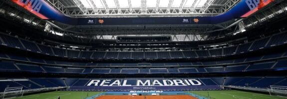 The Bernabéu becomes a tennis court
