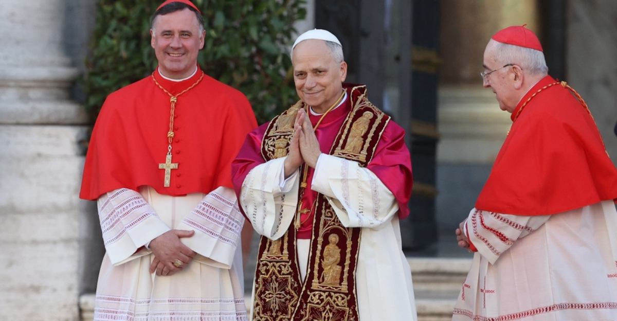 El baloncesto se encuentra con el Papa: se desvelan los detalles del llamativo viaje a Roma de Notre Dame y Villanova