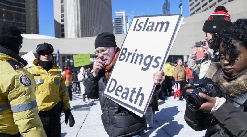 An Anti Muslim supporter