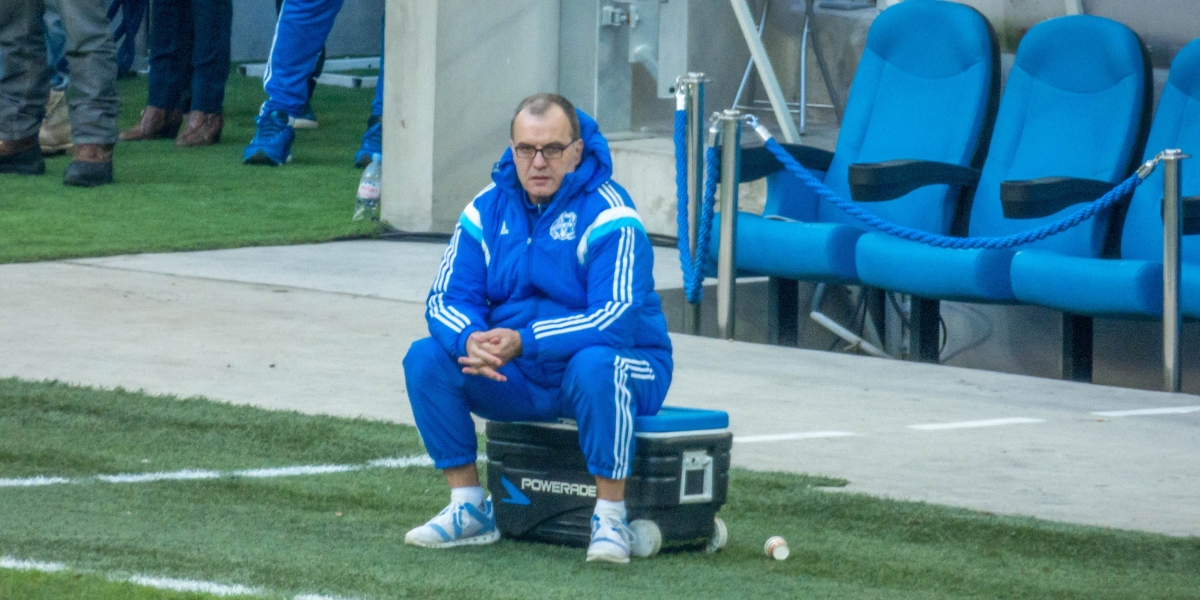 Head coach Marco Bielsa leaves Uruguay after World Cup exit