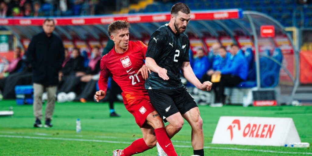Michał Skóraść, Tim Payne