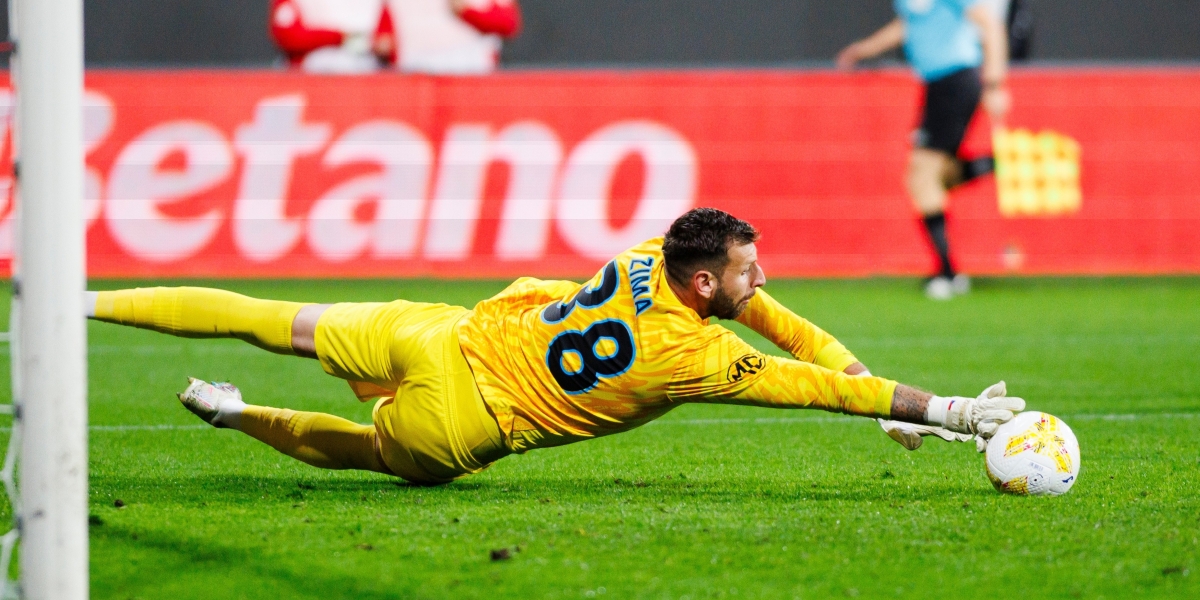 Lukas Zima rejoins Petrolul following departure from champions FCSB