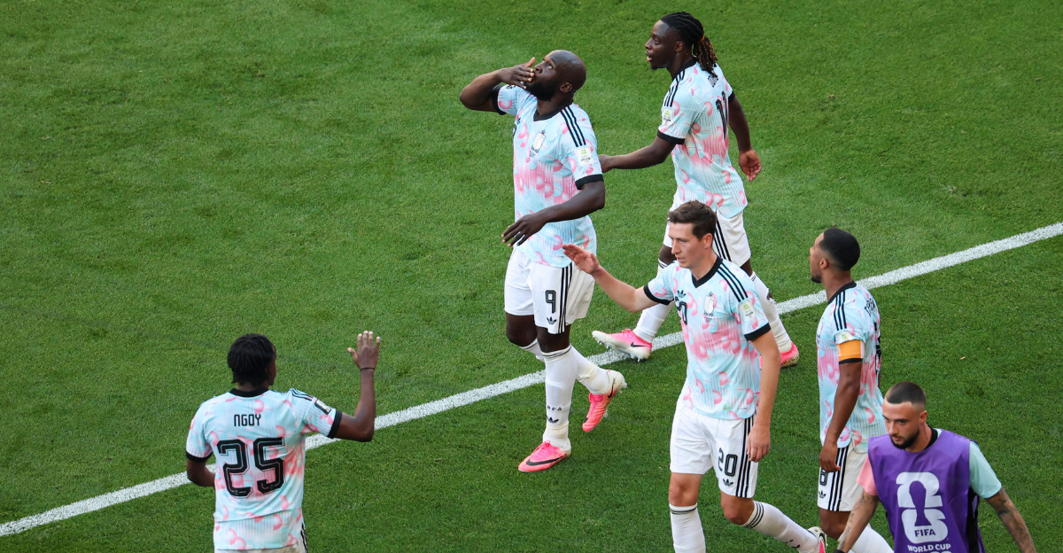 Bélgica no se contuvo tras eliminar a EE. UU. en el partido de la polémica por Balogun