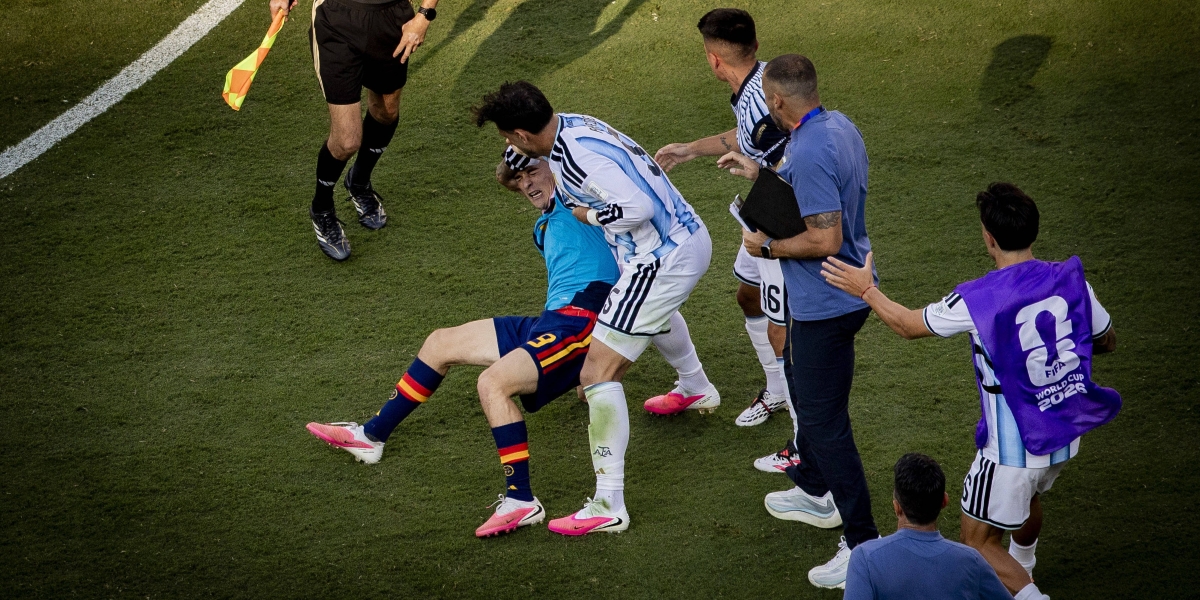 FIFA admit Paredes red-card error, but World Cup ban threat remains