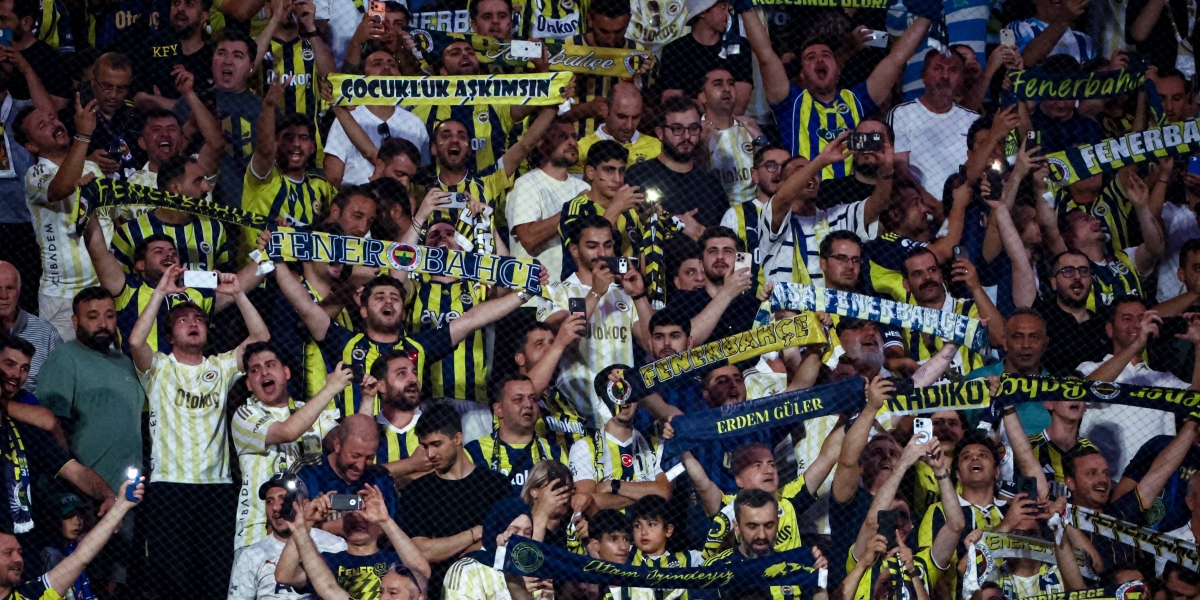Eight Górnik fans detained after clashes with police in Istanbul