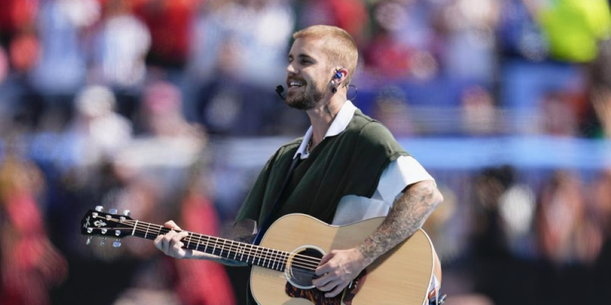 World Cup final halted for 27 minutes as halftime show divides fans
