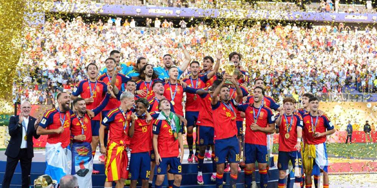 Trump fehlt auf Spaniens WM-Foto, doch Aufnahmen widerlegen Bearbeitungsbehauptung