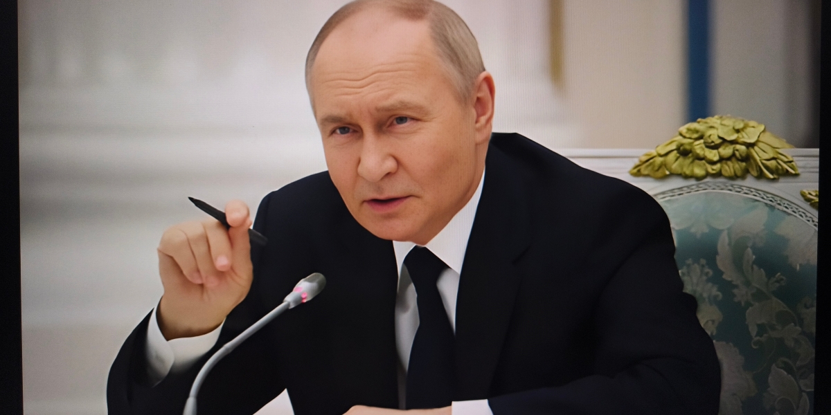 Putin grants Russian citizenship to leading Citroën designer