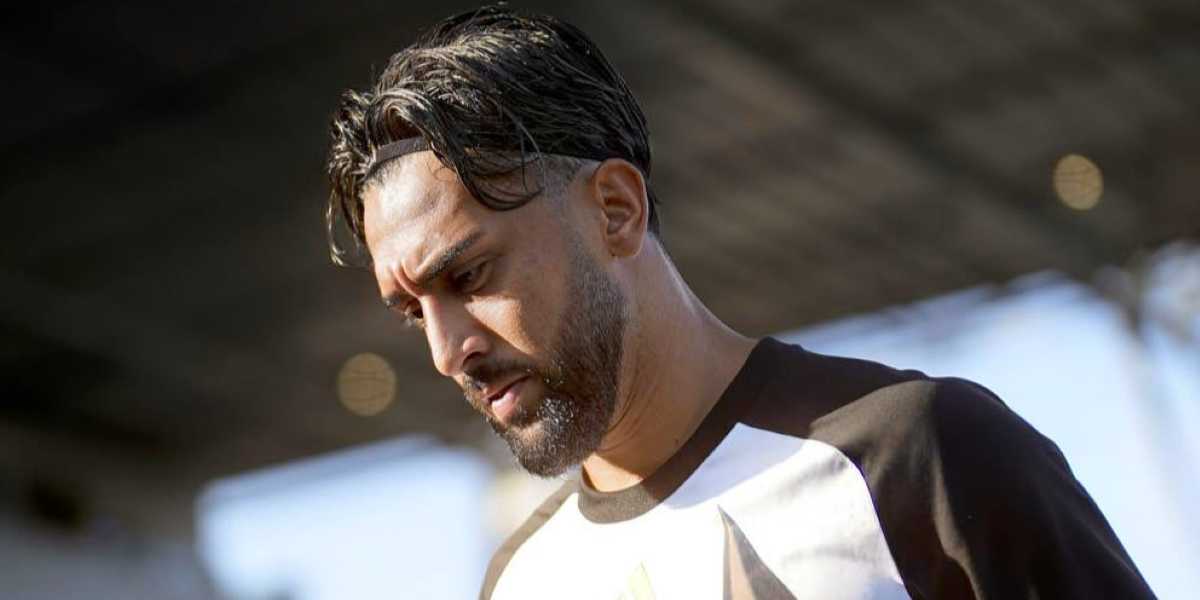 Manchester City agree £50m deal with Premier League rival