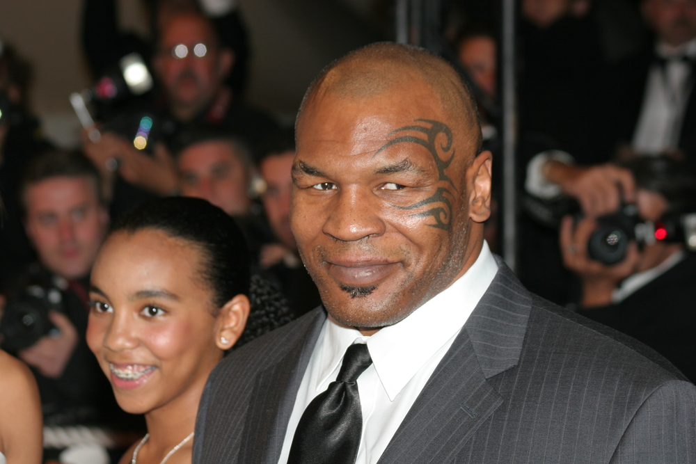 La razón por la que a Mike Tyson podrían denegarle la entrada al combate entre Anthony Joshua y Tyson Fury