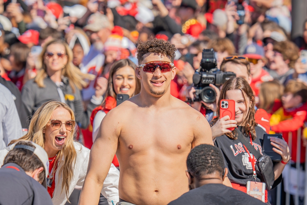 Nine months, no missed sessions: Mahomes plans to open the Chiefs’ season against Denver