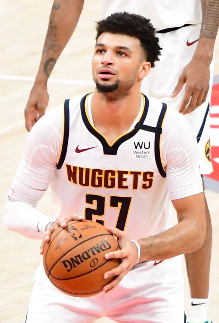 Jamal Murray clarifie la vidéo du matelas gonflable ressortie : «Ça date d&rsquo;il y a quatre ans»