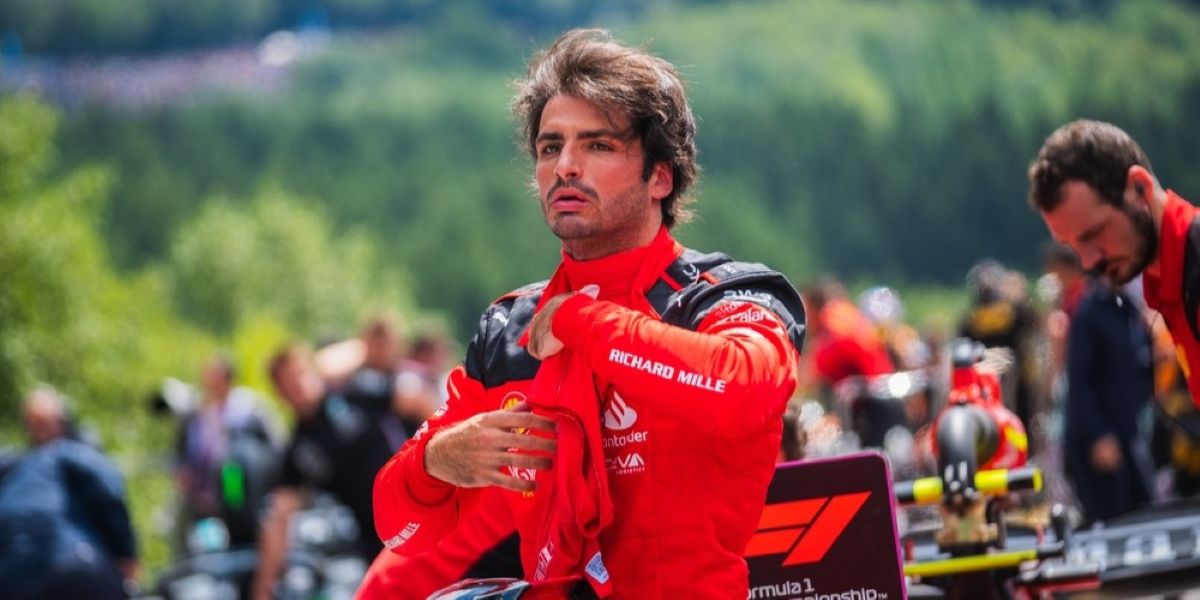 Carlos Sainz closing in on Williams deal with Verstappen-style exit clause