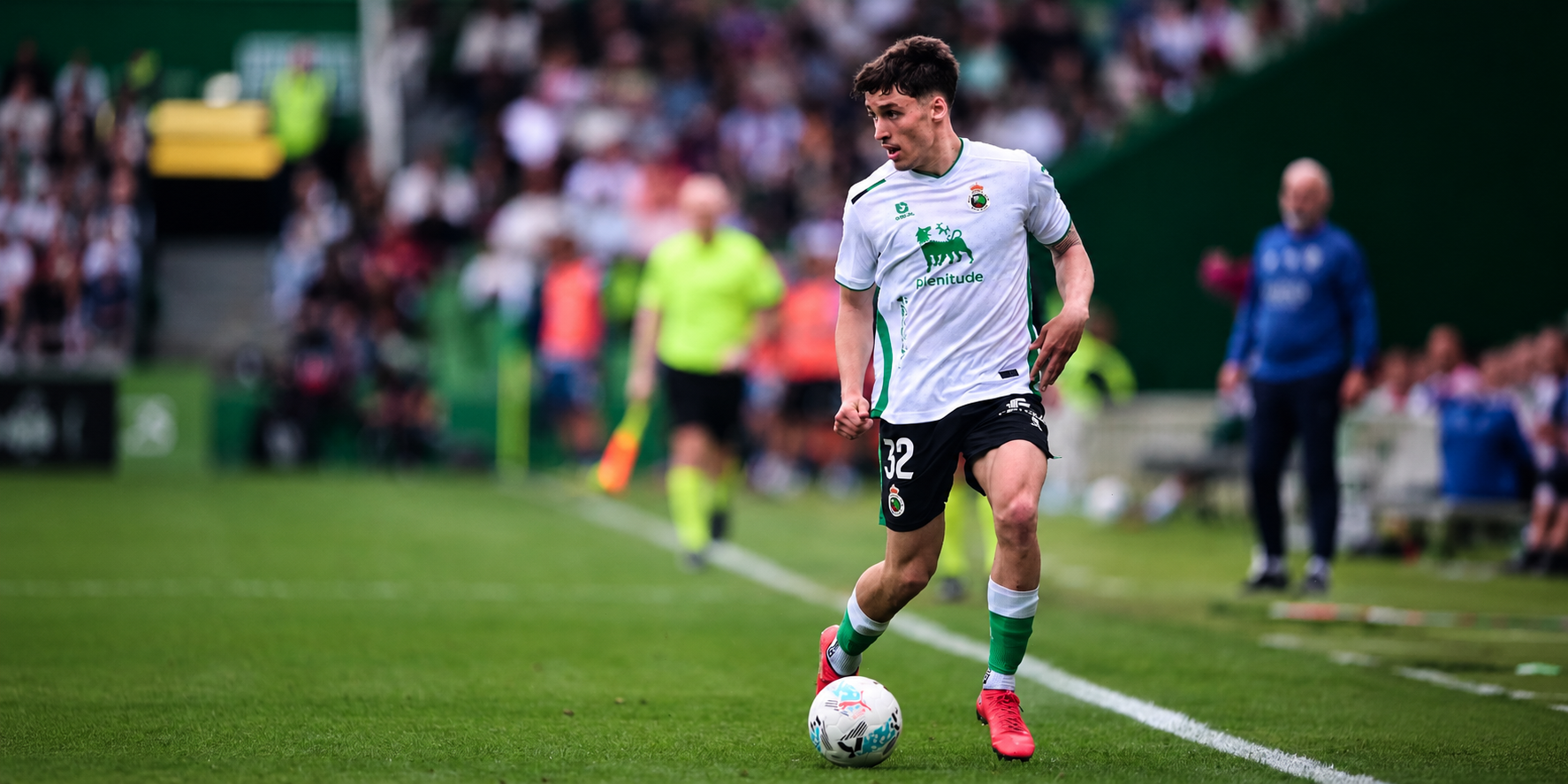 Racing-Santander-Talent Salinas rückt bei Manchester United zum Plan B für Lewis Hall auf