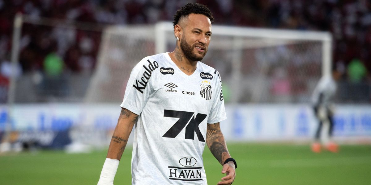 «Vagabundo desse Neymar»: presidente do Remo desabafa após dança no túnel