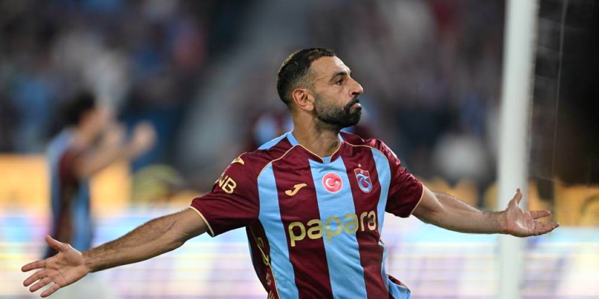 Salah explota con su primer doblete en Turquía