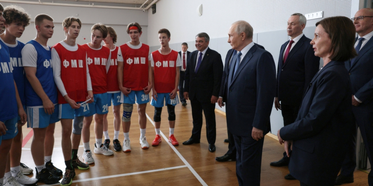 Le retour du basket russe commence avec les joueurs et les arbitres, les sélections pourraient suivre