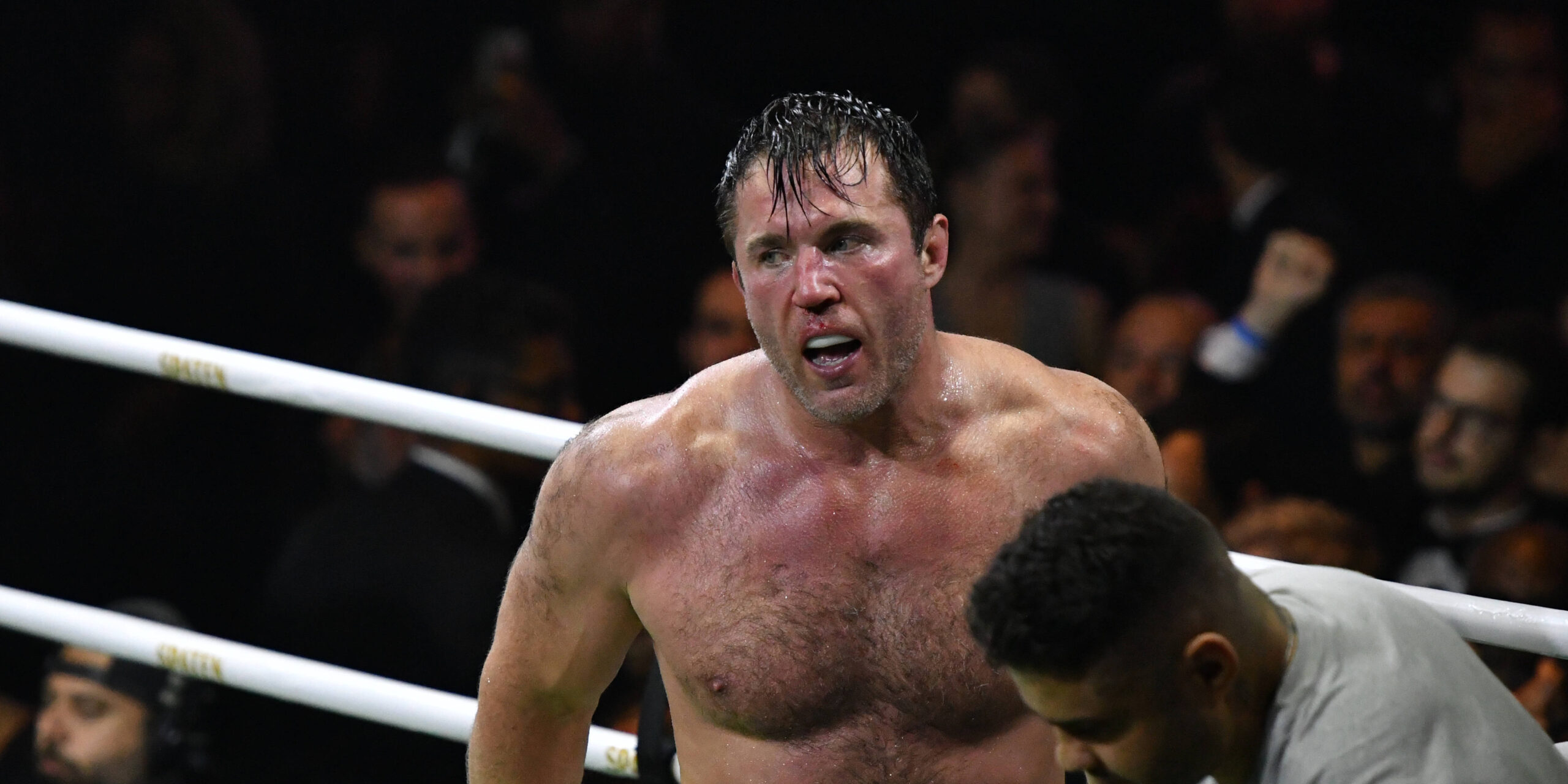 Chael Sonnen fait son mea culpa : « On s&rsquo;est trompés » sur la blessure à l&rsquo;œil d&rsquo;Aspinall