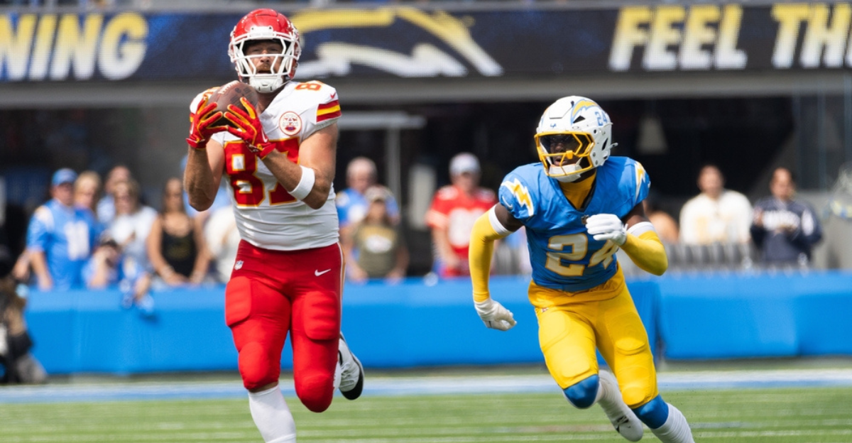 Kelce aborde l’ouverture des Chiefs à 45 yards de dépasser Witten chez les tight ends