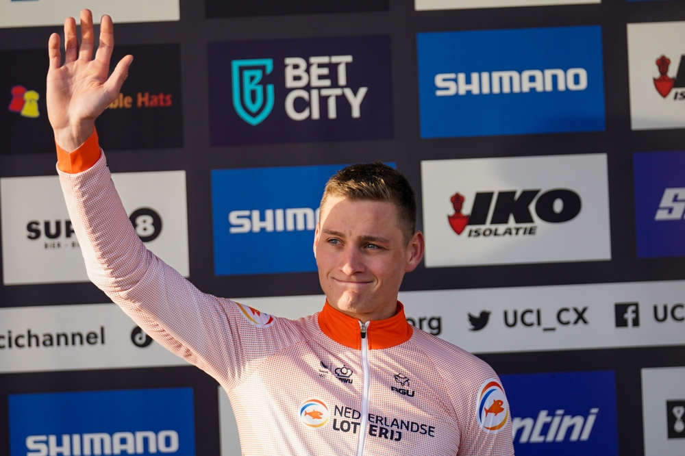 Van der Poel wrote off his Worlds chances, then rode 174 kilometers alone in Luxembourg
