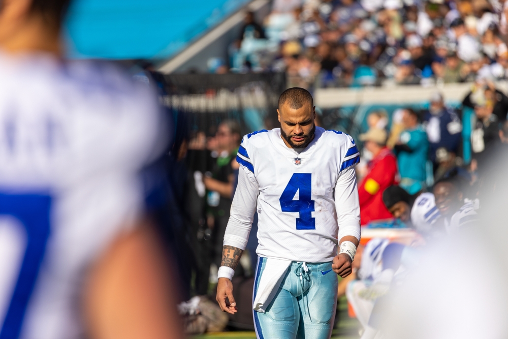 Cowboys coach admits he told Dak Prescott to throw the winning touchdown away