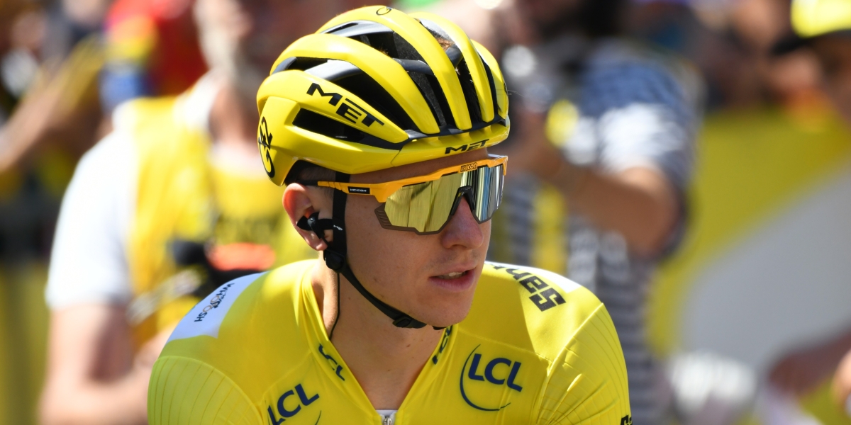 Successful clavicle surgery for Pogacar in Barcelona, but hospital stay continues