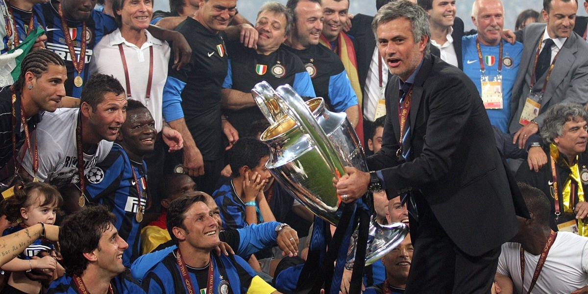 Mourinho hosts Chivu at the ground where they won the 2010 Champions League together