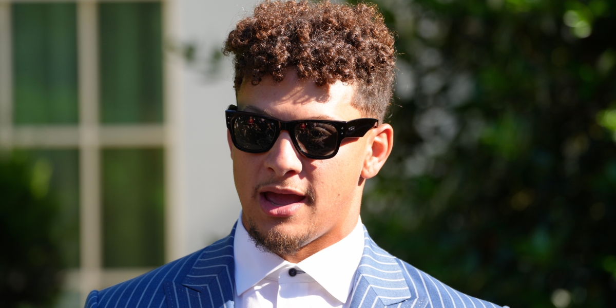 Patrick Mahomes gets a clear warning
