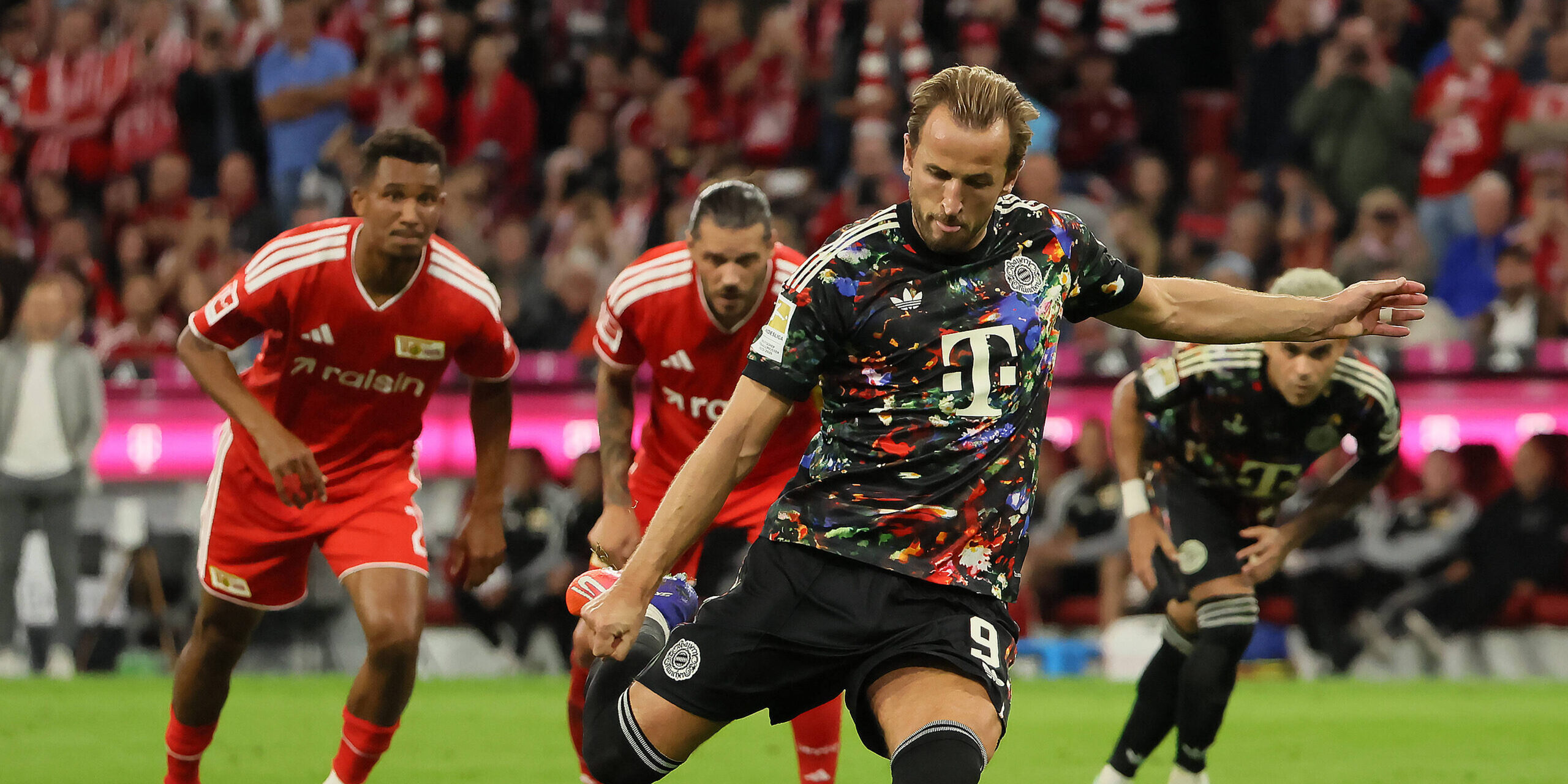 Harry Kane desvela sus plazos de futuro con el Manchester United y el Barcelona al acecho