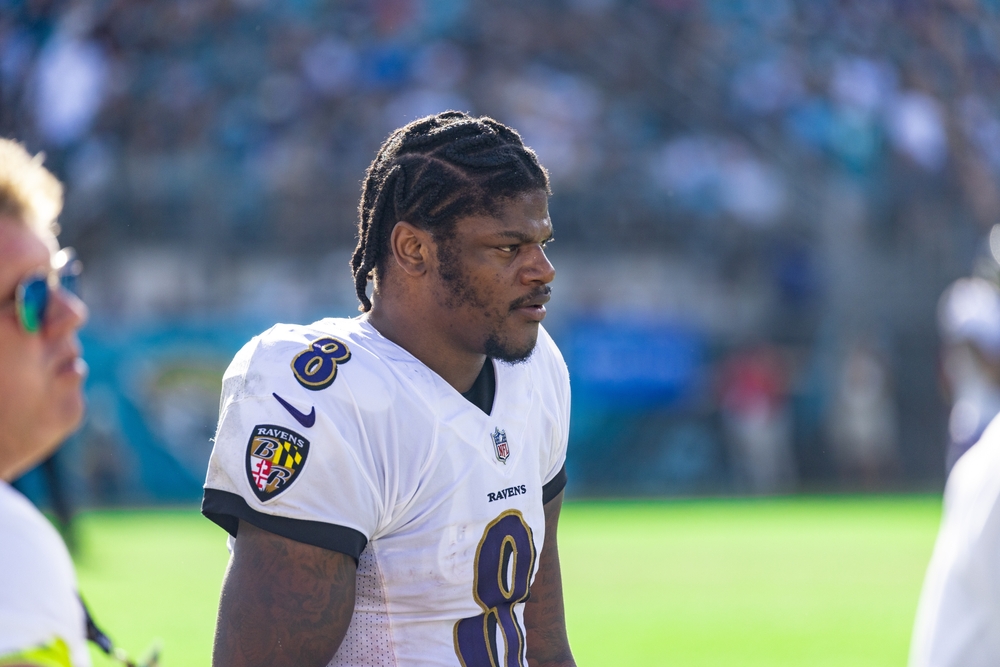 La lesión de Lamar Jackson da un giro preocupante antes del crucial duelo de los Ravens contra los Bengals