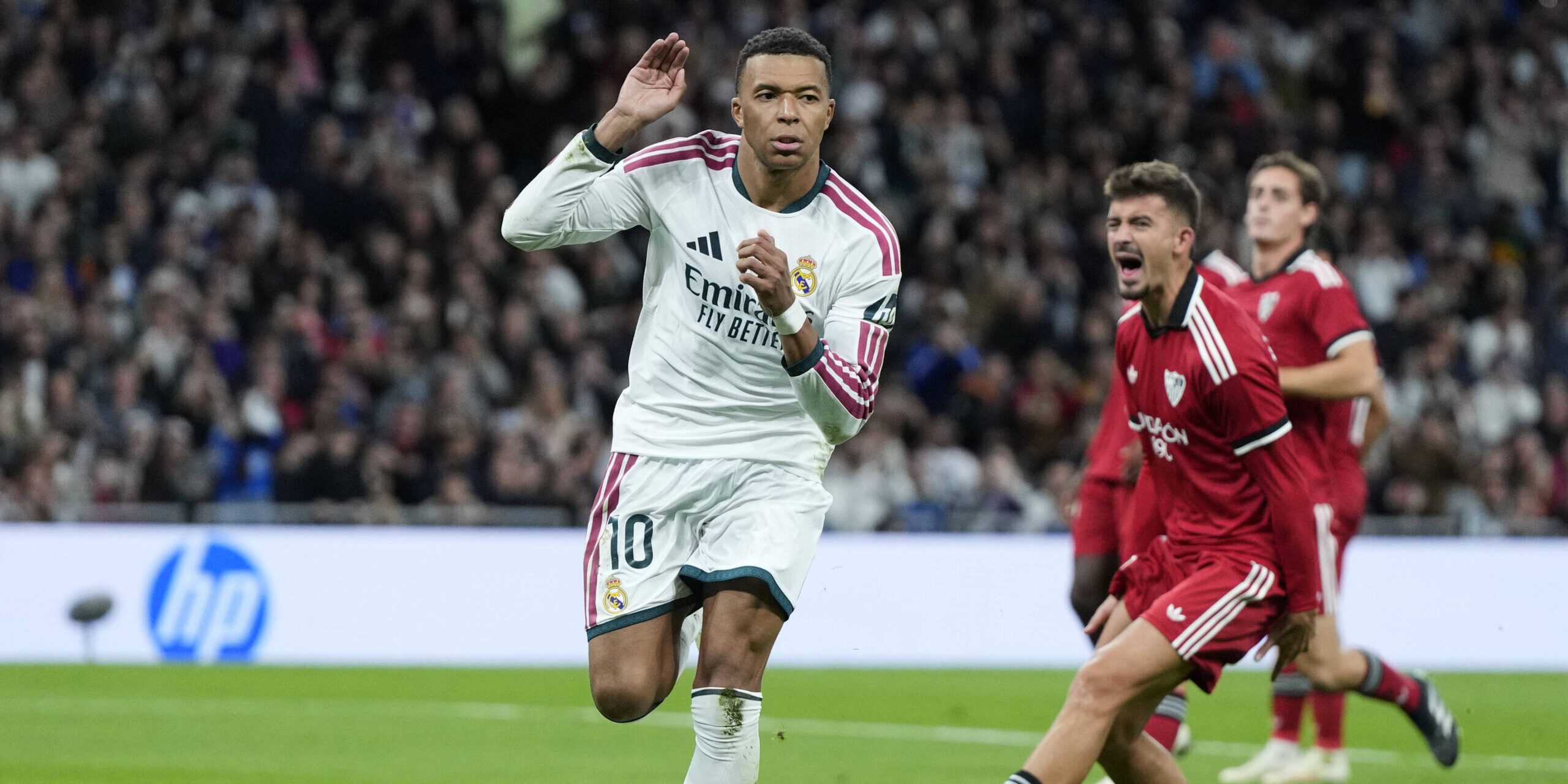 Mbappé setzt sich sechs Tage vor der Ballon-d’Or-Gala gegen Yamal und Kane durch und holt prestigeträchtige Auszeichnung