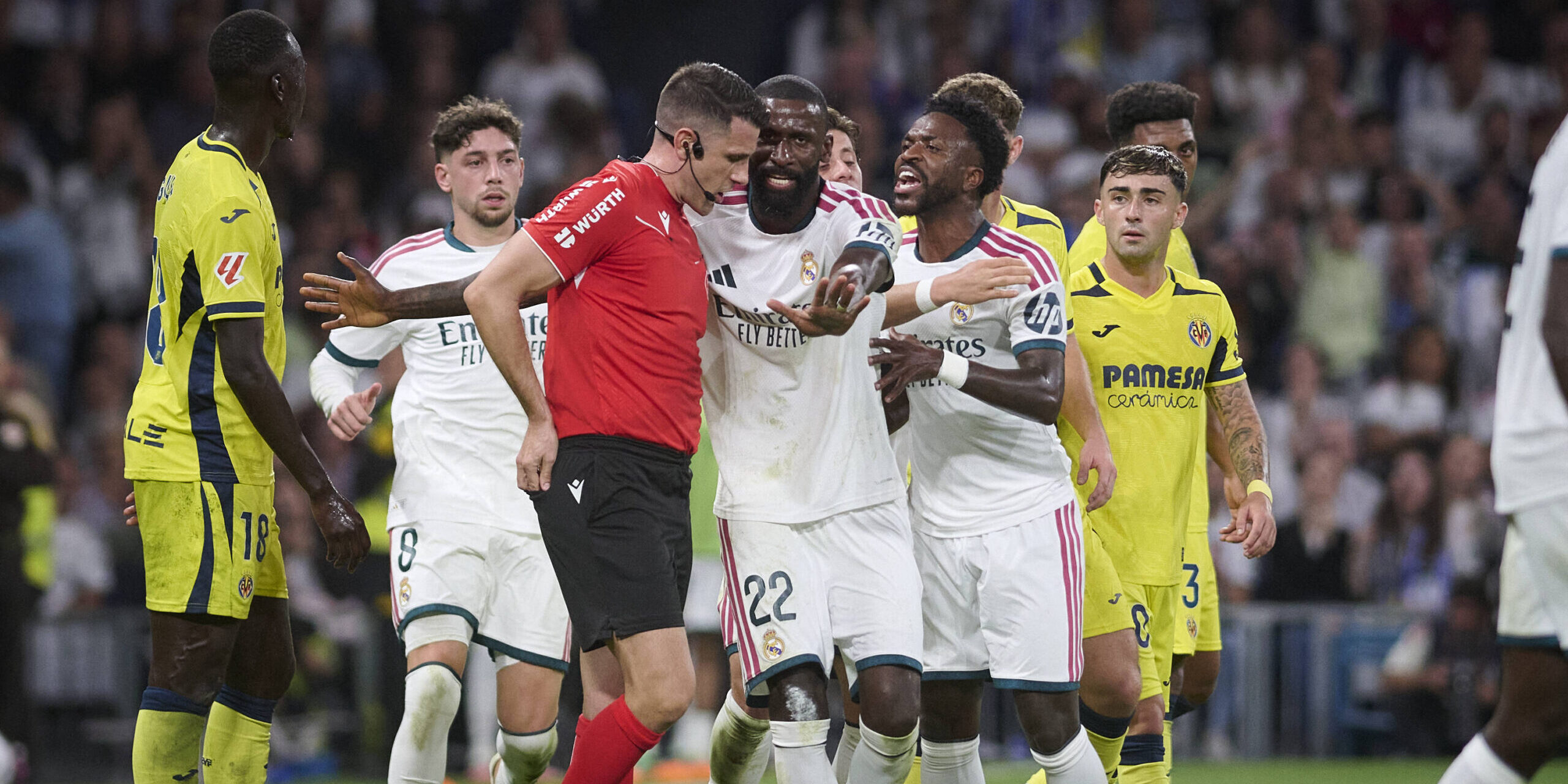 Real Madrid wütend über Vinicius‘ Rote Karte: „Es gibt zwei Regelbücher“