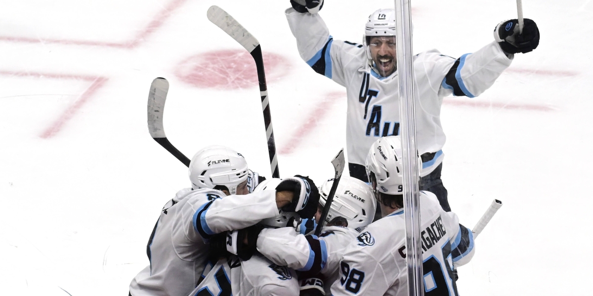 Pittsburgh’s Logan Cooley stuns the Penguins with a second left