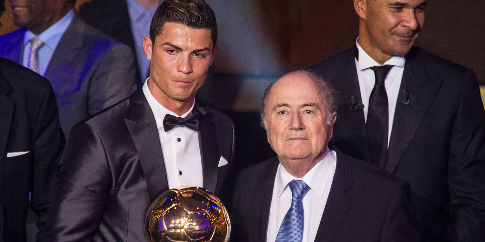 Cristiano Ronaldo distance largement Lionel Messi dans la course à la plus grande saison de Ballon d’Or de l’histoire