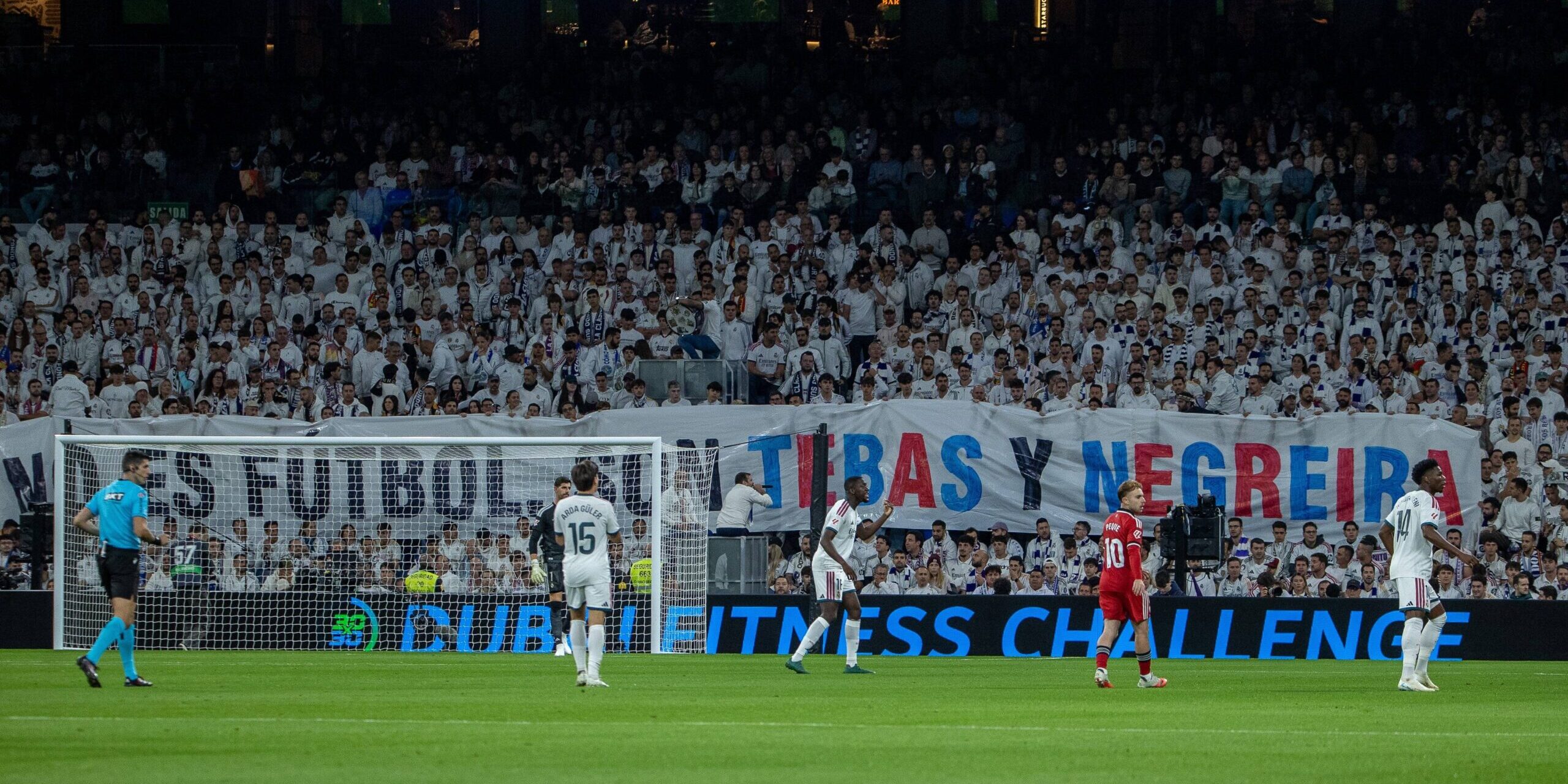 Adeptos do Real Madrid viram-se contra Kylian Mbappé numa noite extraordinária no Bernabéu